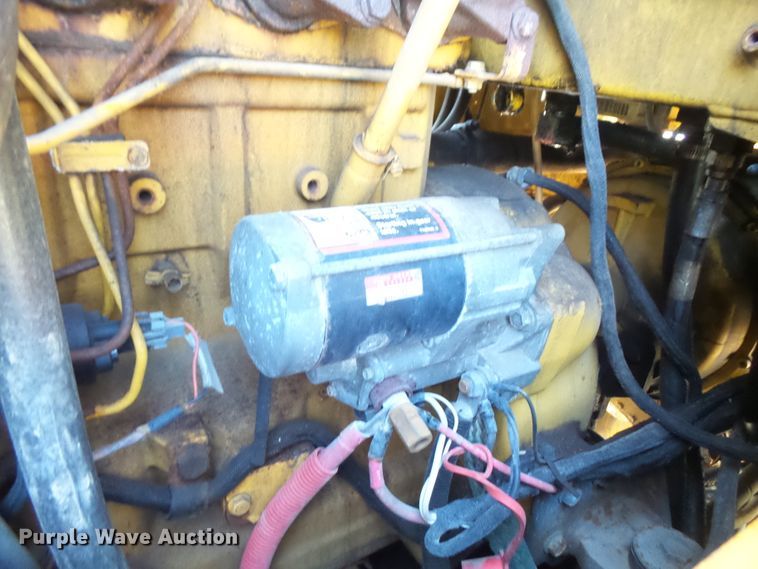 image for item DI2521 2005 John Deere 444J wheel loader