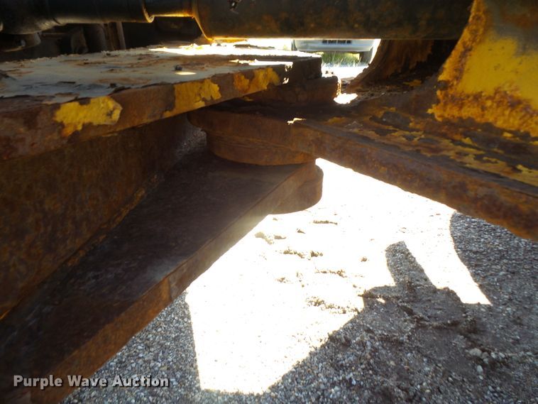 image for item DI2521 2005 John Deere 444J wheel loader