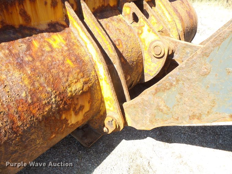 image for item DI2521 2005 John Deere 444J wheel loader