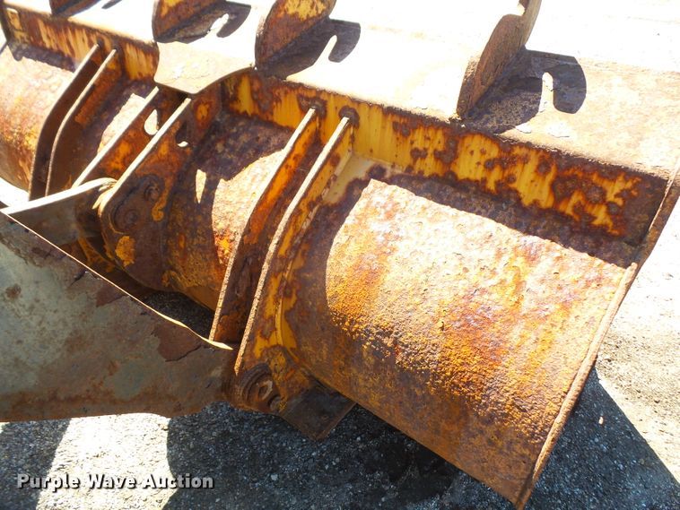 image for item DI2521 2005 John Deere 444J wheel loader