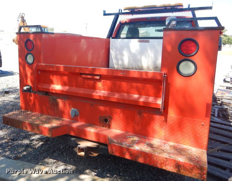 image for item FC9943 2011 Ford F250 Super Duty utility bed pickup truck