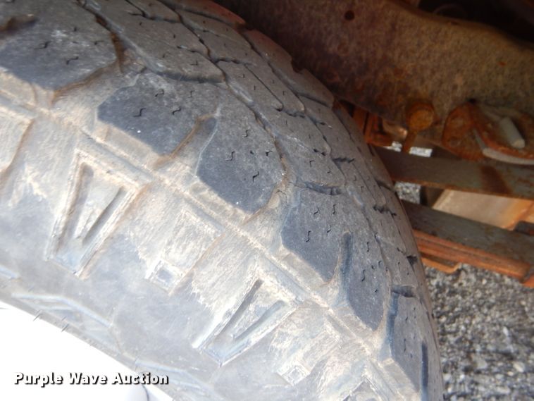 image for item FC9943 2011 Ford F250 Super Duty utility bed pickup truck