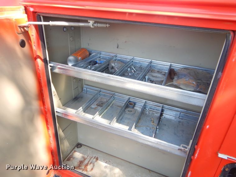 image for item FC9943 2011 Ford F250 Super Duty utility bed pickup truck