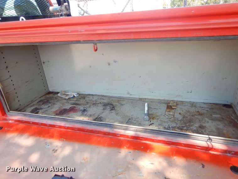 image for item FC9943 2011 Ford F250 Super Duty utility bed pickup truck