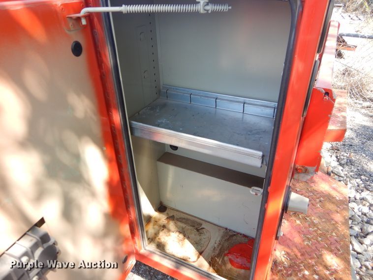 image for item FC9943 2011 Ford F250 Super Duty utility bed pickup truck