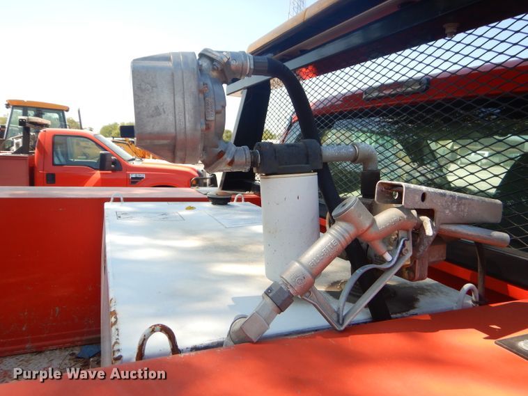 image for item FC9943 2011 Ford F250 Super Duty utility bed pickup truck