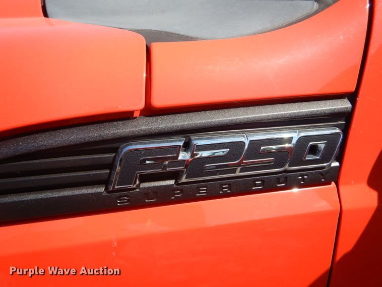 image for item FC9943 2011 Ford F250 Super Duty utility bed pickup truck