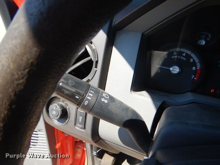 image for item FC9944 2011 Ford F250 Super Duty utility bed pickup truck