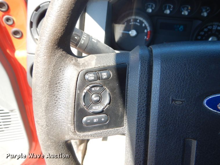 image for item FC9944 2011 Ford F250 Super Duty utility bed pickup truck