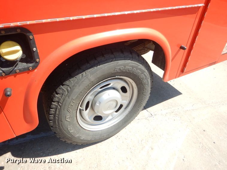 image for item FC9944 2011 Ford F250 Super Duty utility bed pickup truck