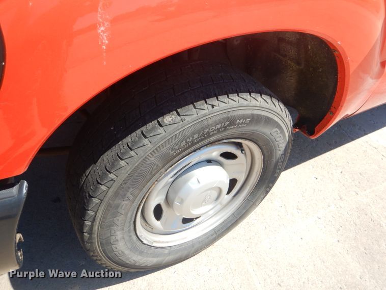 image for item FC9944 2011 Ford F250 Super Duty utility bed pickup truck