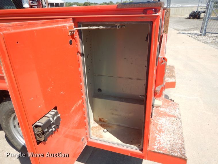 image for item FC9944 2011 Ford F250 Super Duty utility bed pickup truck