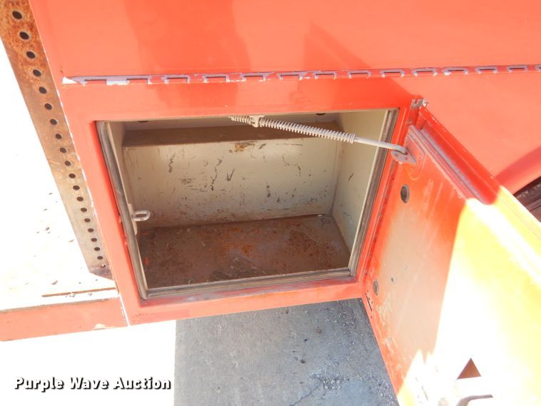 image for item FC9944 2011 Ford F250 Super Duty utility bed pickup truck