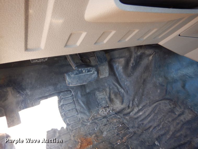 image for item FC9945 2008 Ford F250 Super Duty utility bed pickup truck