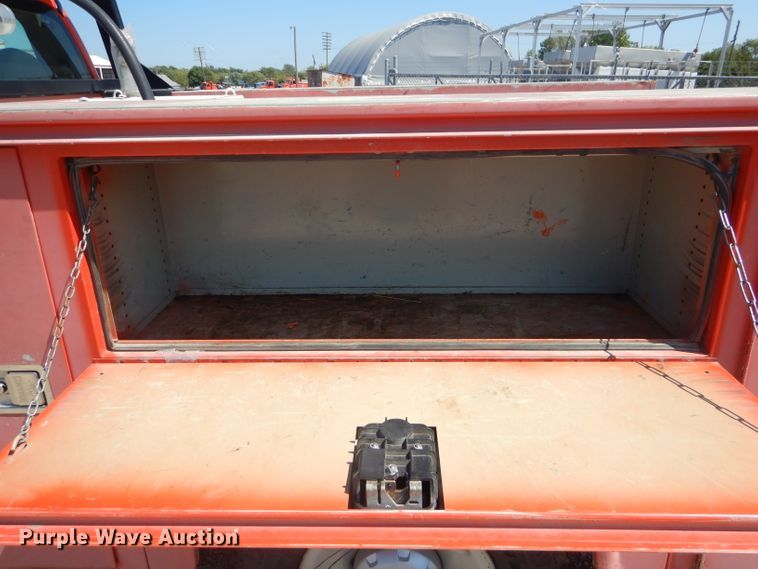 image for item FC9945 2008 Ford F250 Super Duty utility bed pickup truck