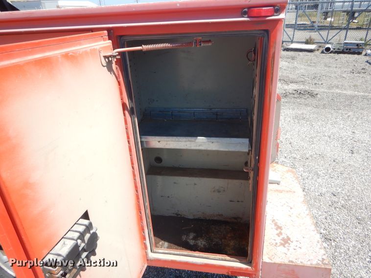 image for item FC9945 2008 Ford F250 Super Duty utility bed pickup truck