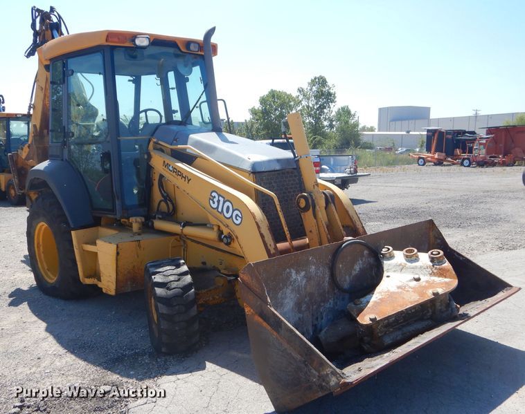 image for item FC9946 2003 John Deere 310G backhoe