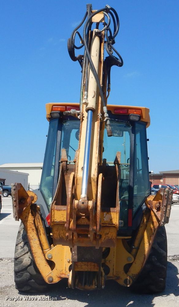 image for item FC9946 2003 John Deere 310G backhoe
