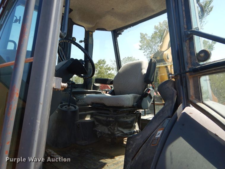 image for item FC9946 2003 John Deere 310G backhoe