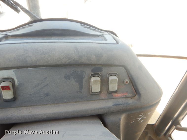 image for item FC9946 2003 John Deere 310G backhoe