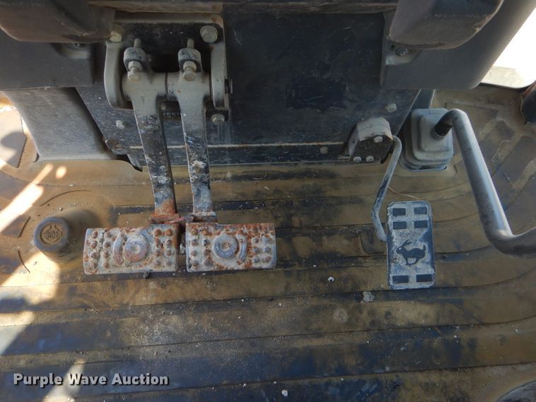 image for item FC9946 2003 John Deere 310G backhoe