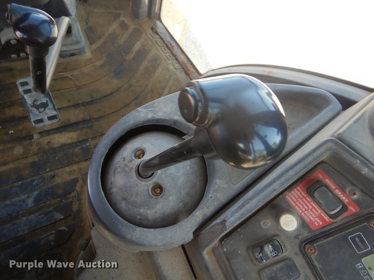 image for item FC9946 2003 John Deere 310G backhoe