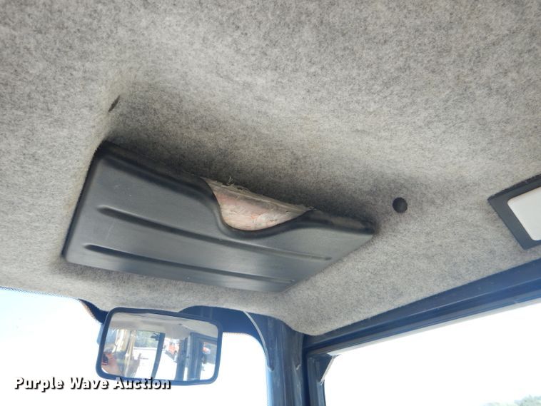 image for item FC9946 2003 John Deere 310G backhoe