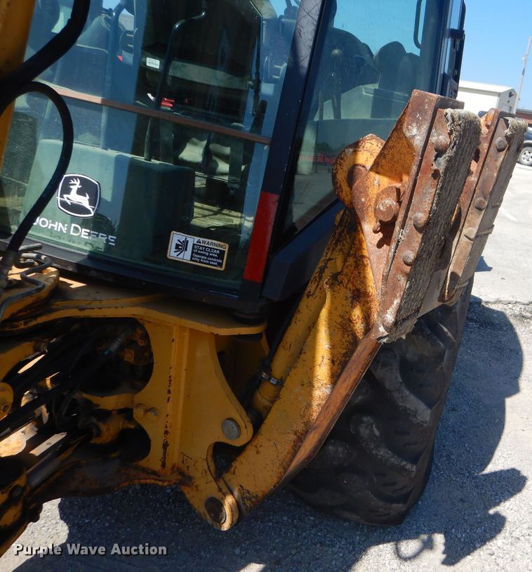 image for item FC9946 2003 John Deere 310G backhoe