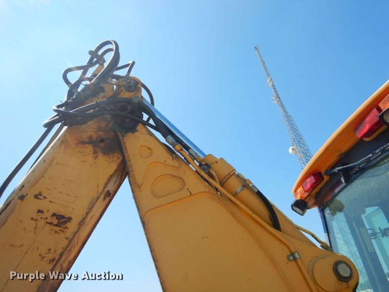 image for item FC9946 2003 John Deere 310G backhoe