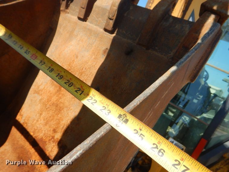 image for item FC9946 2003 John Deere 310G backhoe