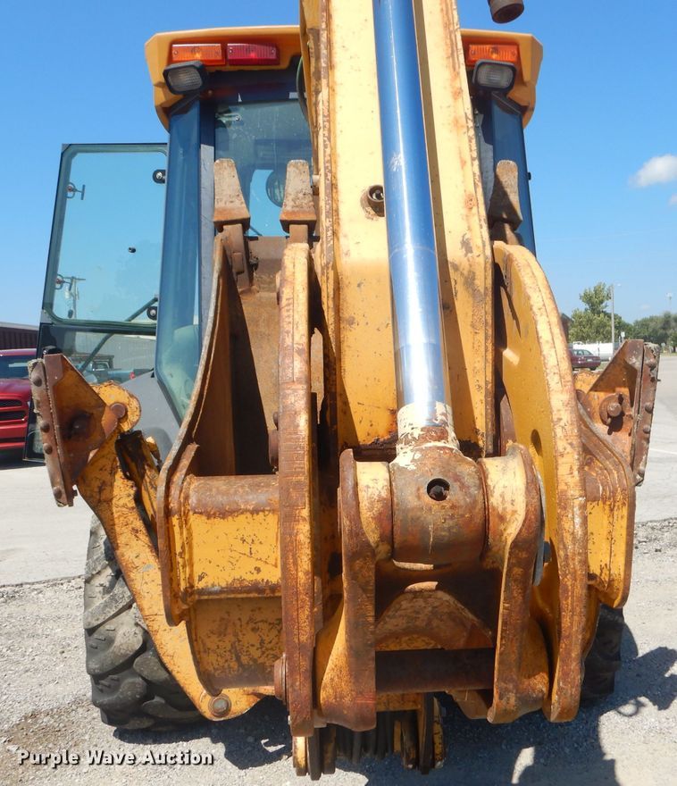 image for item FC9946 2003 John Deere 310G backhoe