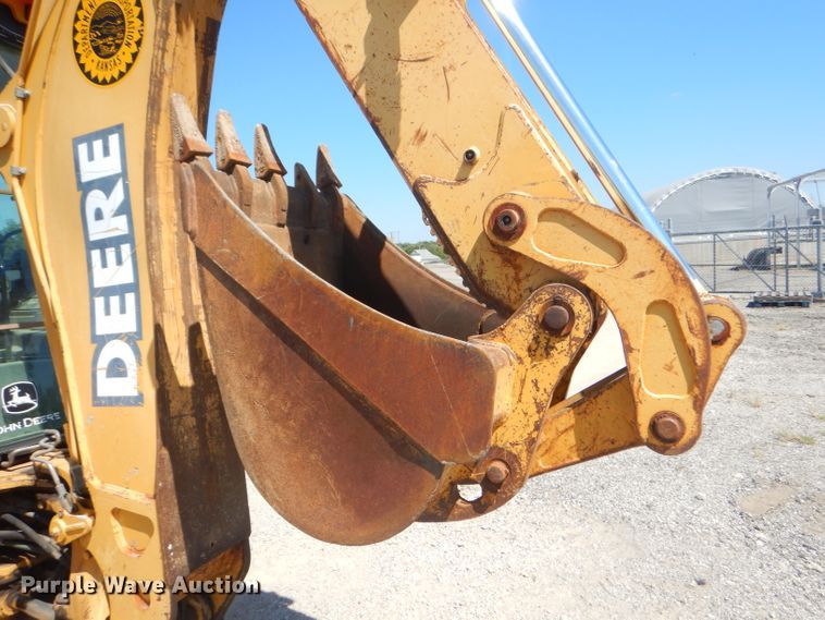 image for item FC9946 2003 John Deere 310G backhoe