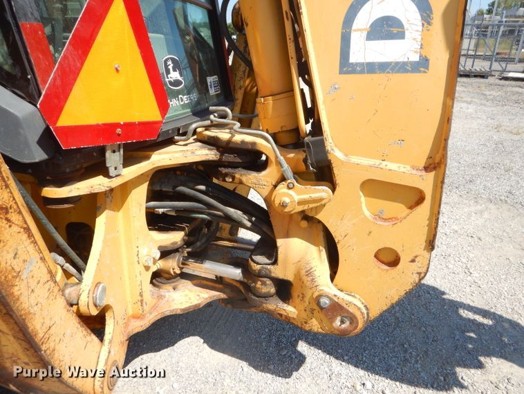 image for item FC9946 2003 John Deere 310G backhoe
