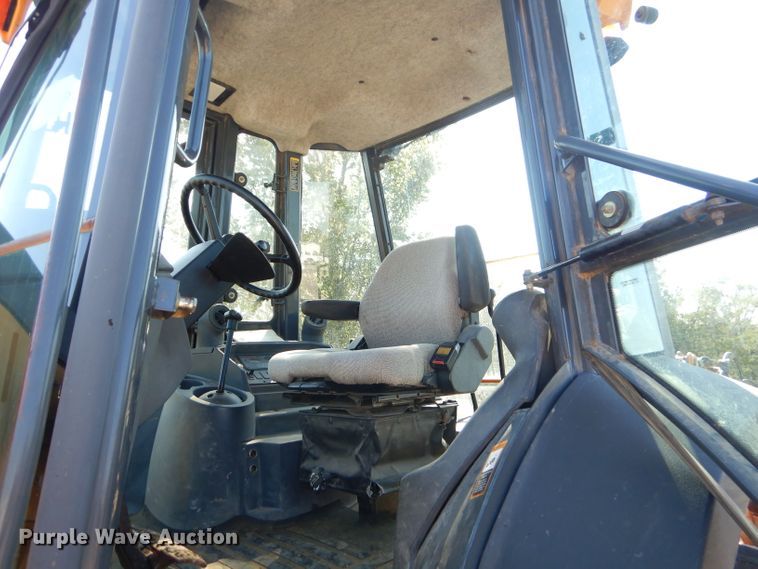 image for item FC9947 2003 John Deere 310G backhoe