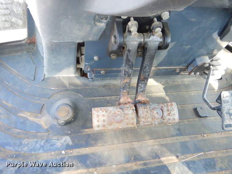 image for item FC9947 2003 John Deere 310G backhoe