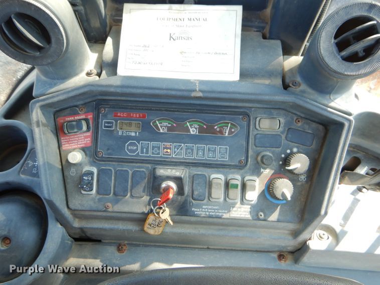 image for item FC9947 2003 John Deere 310G backhoe