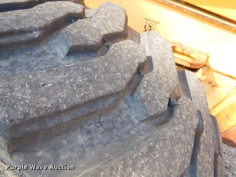 image for item FC9947 2003 John Deere 310G backhoe