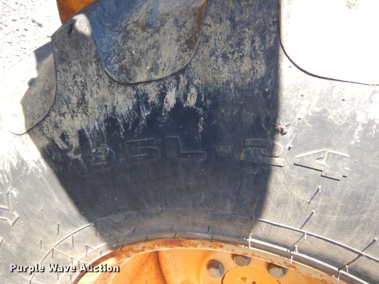 image for item FC9947 2003 John Deere 310G backhoe