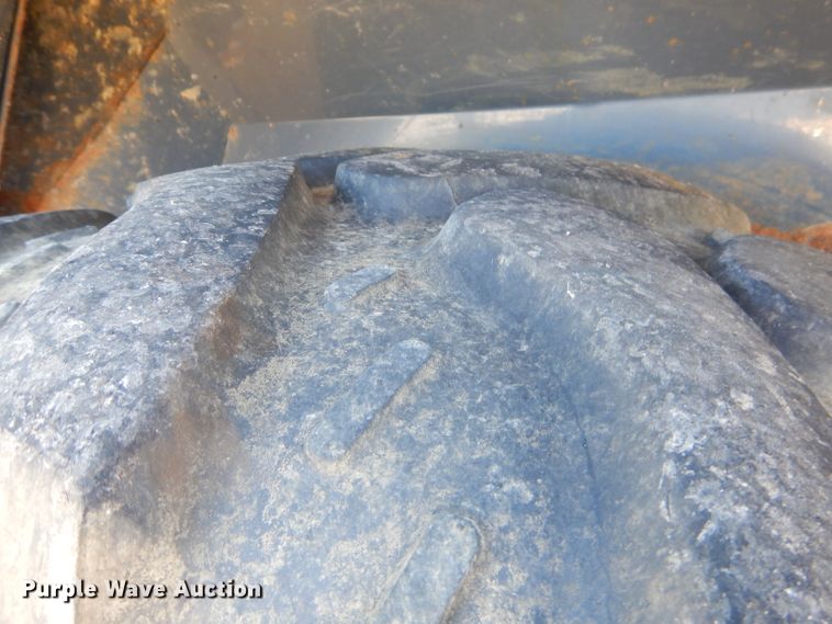 image for item FC9947 2003 John Deere 310G backhoe