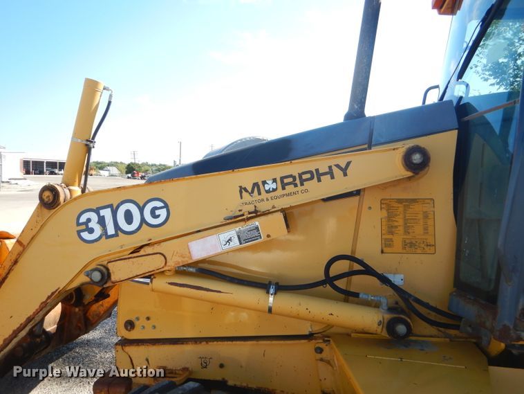 image for item FC9947 2003 John Deere 310G backhoe