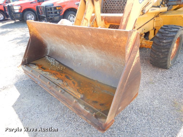 image for item FC9947 2003 John Deere 310G backhoe