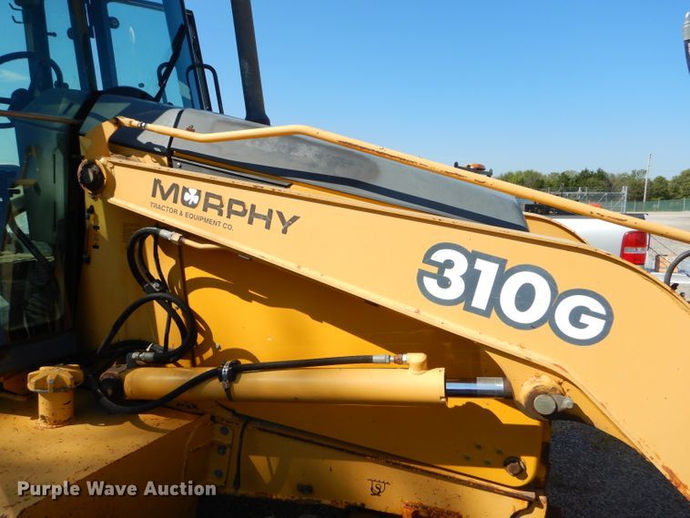 image for item FC9947 2003 John Deere 310G backhoe