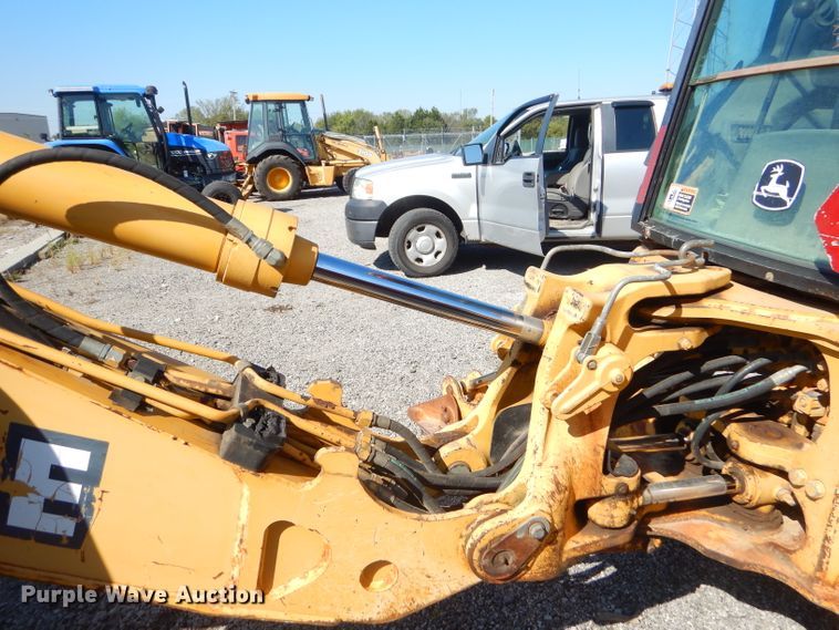 image for item FC9947 2003 John Deere 310G backhoe