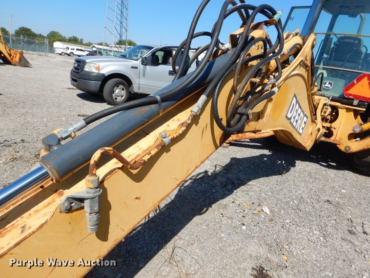 image for item FC9947 2003 John Deere 310G backhoe