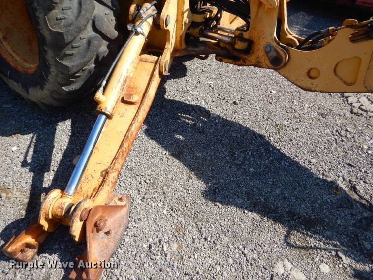 image for item FC9947 2003 John Deere 310G backhoe