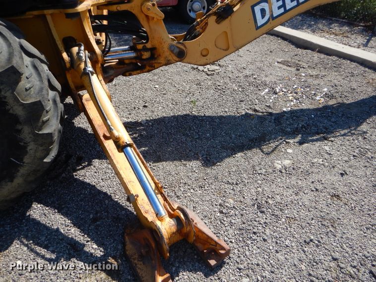 image for item FC9947 2003 John Deere 310G backhoe