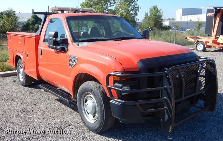 image for item FC9948 2008 Ford F250 Super Duty XL utility bed pickup truck