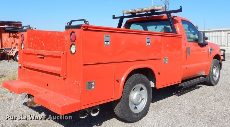 image for item FC9948 2008 Ford F250 Super Duty XL utility bed pickup truck