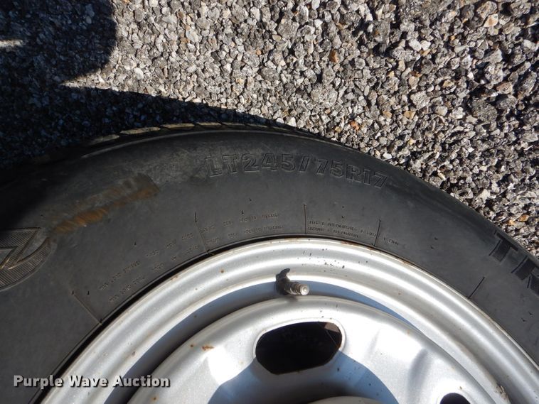 image for item FC9948 2008 Ford F250 Super Duty XL utility bed pickup truck