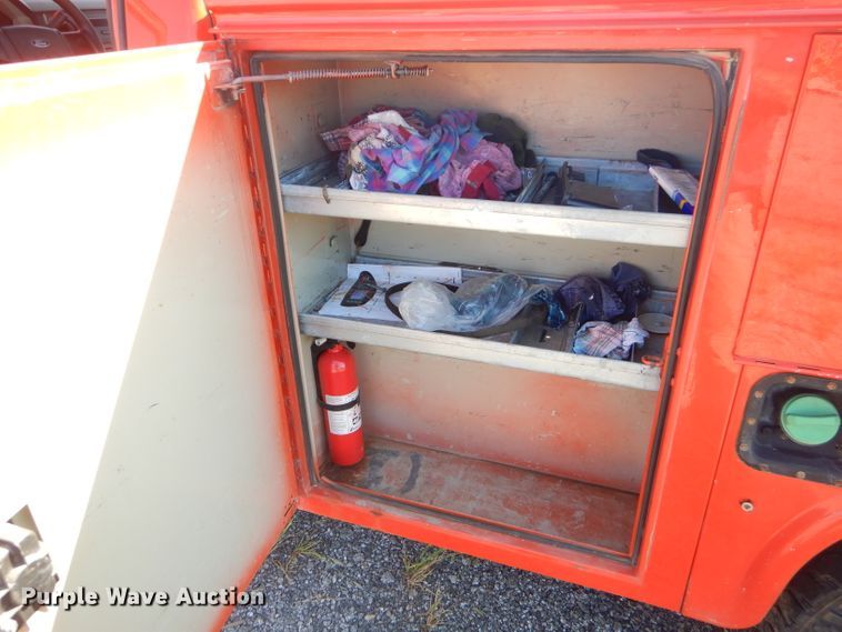 image for item FC9948 2008 Ford F250 Super Duty XL utility bed pickup truck